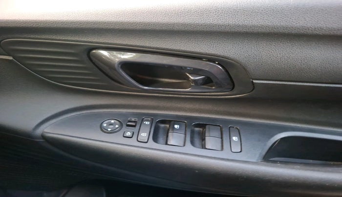 2020 Hyundai NEW I20 SPORTZ 1.0T GDI IMT, Petrol, Manual, 28,864 km, interior