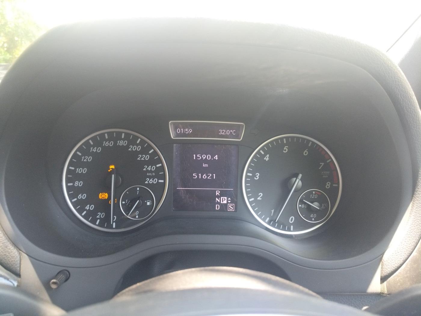 2013 Mercedes Benz B Class B 180 SPORTS PETROL, Petrol, Automatic, 51,621 km, interior