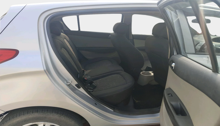 2012 Hyundai i20 SPORTZ 1.2, Petrol, Manual, 63,826 km, interior