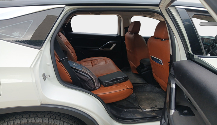2021 Tata Harrier XM 2.0L KRYOTEC, Diesel, Manual, 66,199 km, interior