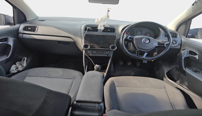 2017 Volkswagen Vento COMFORTLINE 1.6, Petrol, Manual, 1,16,100 km, interior