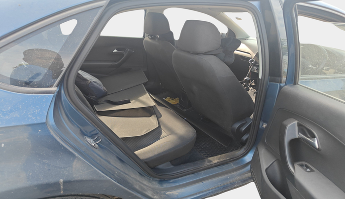 2017 Volkswagen Vento COMFORTLINE 1.6, Petrol, Manual, 1,16,100 km, interior