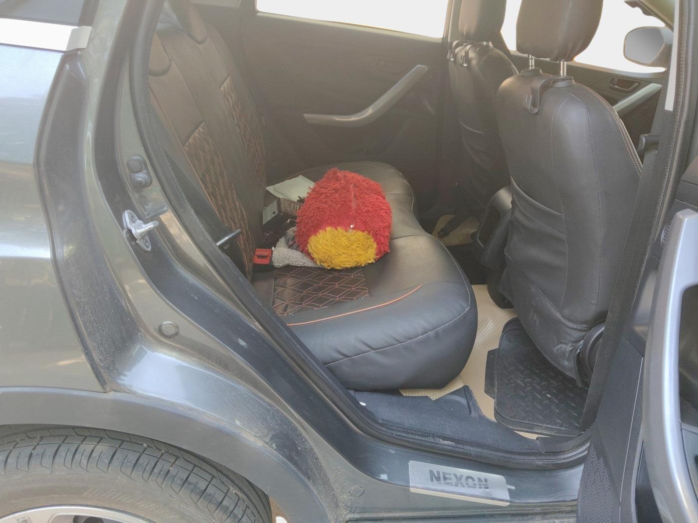 2023 Tata NEXON XMA SUNROOF PETROL, Petrol, Automatic, 5,132 km, interior