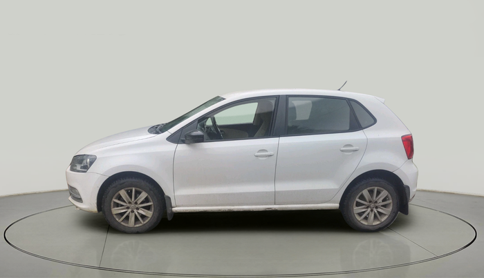 2017 Volkswagen Polo HIGHLINE1.5L, Diesel, Manual, 1,76,272 km, exterior