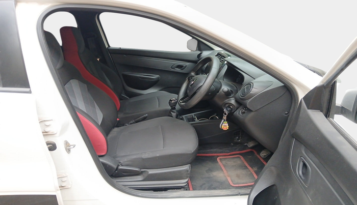 2023 Renault Kwid RXT 1.0, Petrol, Manual, 11,778 km, interior
