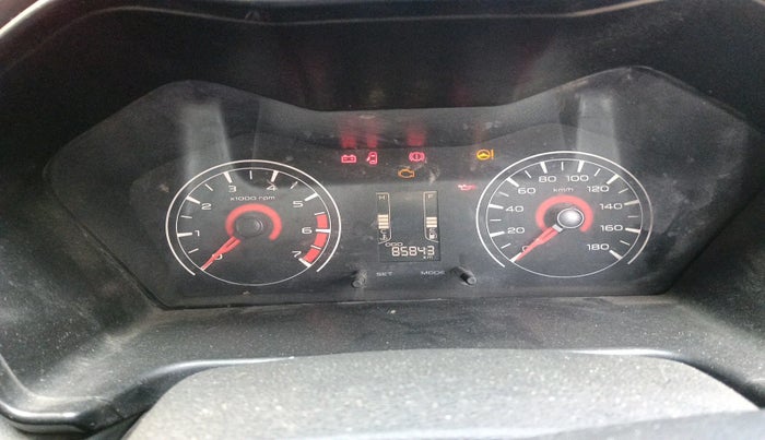 2018 Mahindra KUV 100 NXT K2 P 6 STR, Petrol, Manual, 85,843 km, interior