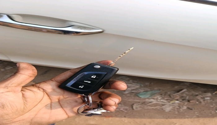 2019 Mahindra MARAZZO M2 8 STR, Diesel, Manual, 1,58,528 km, interior