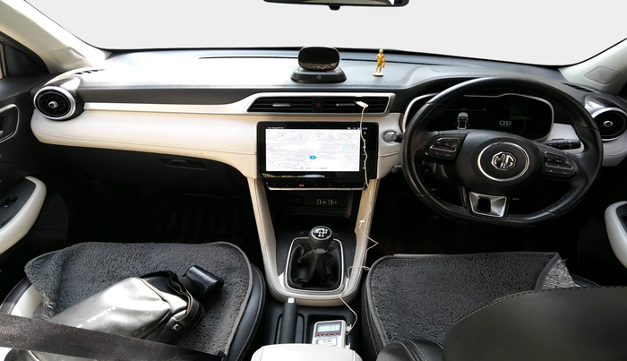 2022 MG ASTOR SHARP 1.5 MT, Petrol, Manual, 48,986 km, interior