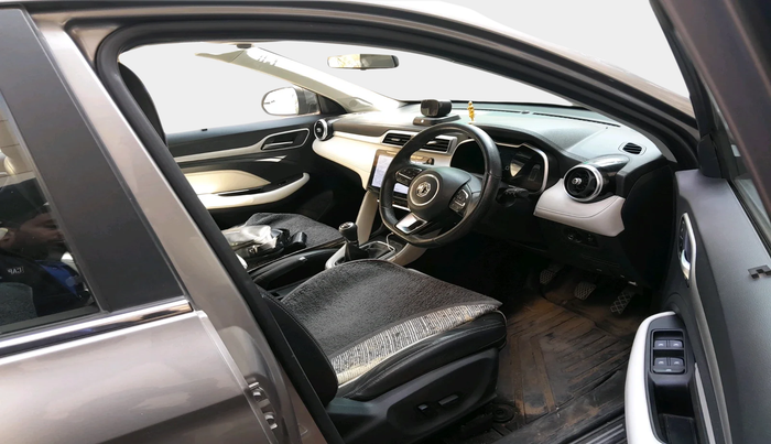 2022 MG ASTOR SHARP 1.5 MT, Petrol, Manual, 48,986 km, interior