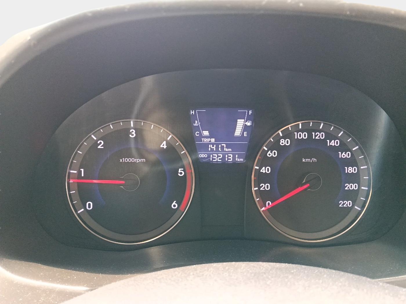 2012 Hyundai Verna FLUIDIC 1.6 CRDI EX, Diesel, Manual, 1,32,131 km, interior