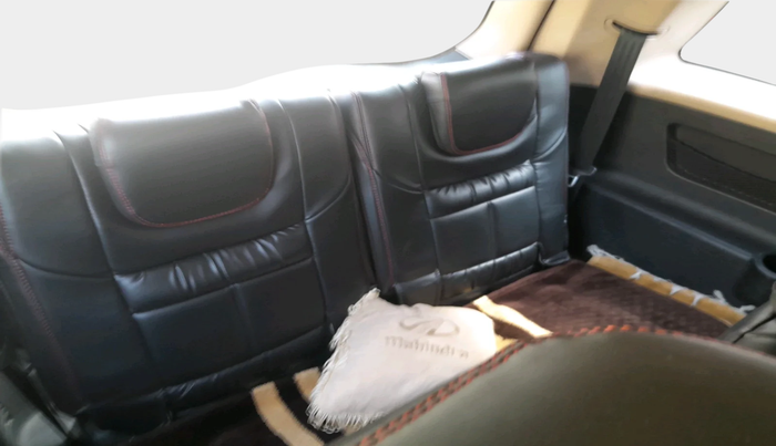 2014 Mahindra XUV500 W8, Diesel, Manual, 1,75,714 km, interior