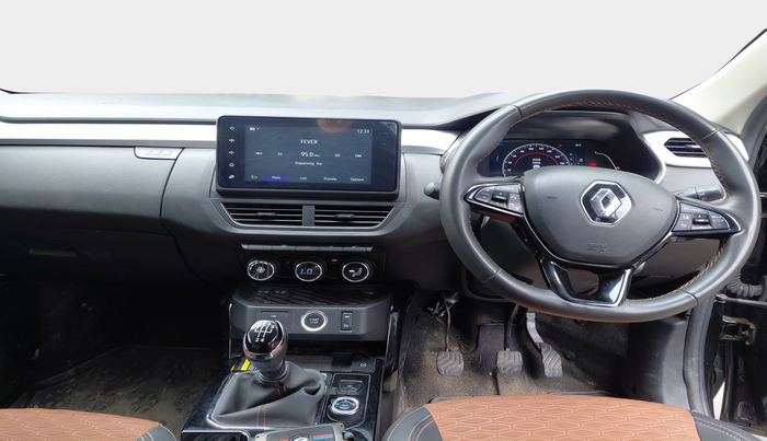 2024 Renault Kiger RXZ MT, Petrol, Manual, 6,921 km, interior
