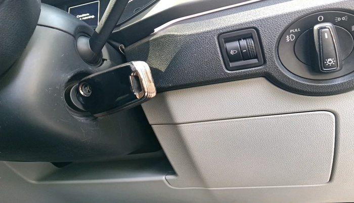 2022 Skoda KUSHAQ AMBITION 1.0L TSI AT, Petrol, Automatic, 29,990 km, interior