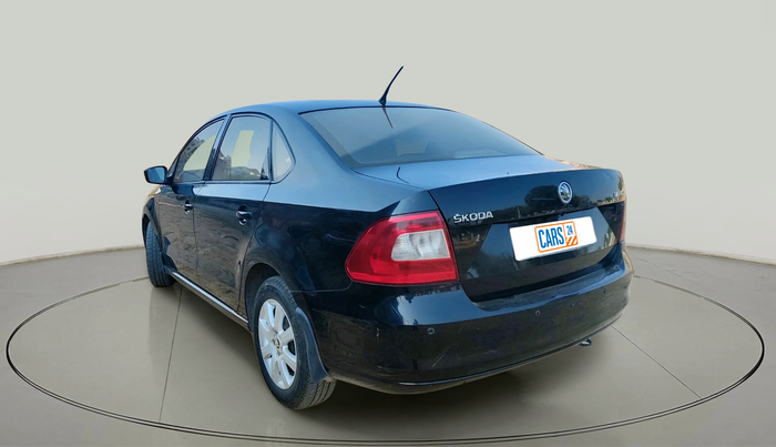 2013 Skoda Rapid AMBITION 1.6 TDI CR MT, Diesel, Manual, 1,63,088 km, exterior