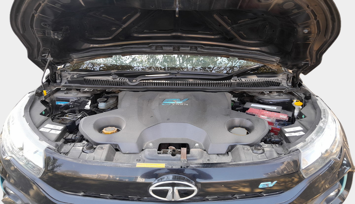 2022 Tata NEXON EV XZ PLUS DARK EDITION, Electric, Automatic, 98,119 km, exterior