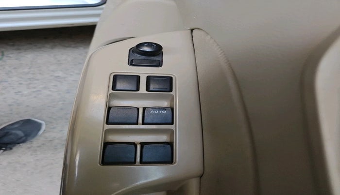 2015 Maruti Swift Dzire VXI, Petrol, Manual, 1,71,728 km, interior