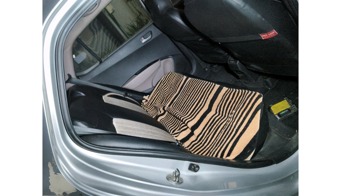 2013 Hyundai Grand i10 SPORTZ 1.2 KAPPA VTVT, Petrol, Manual, 1,22,151 km, interior