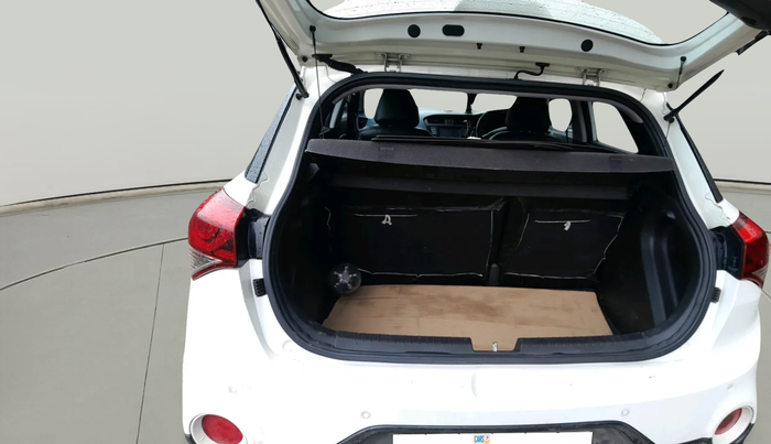 2016 Hyundai i20 Active 1.4 SX, Diesel, Manual, 85,984 km, exterior