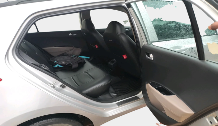 2017 Hyundai Grand i10 SPORTZ (O) 1.2 U2 CRDI, Diesel, Manual, 63,863 km, interior