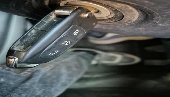 2022 Tata NEXON XM SUNROOF PETROL, Petrol, Manual, 53,271 km, interior