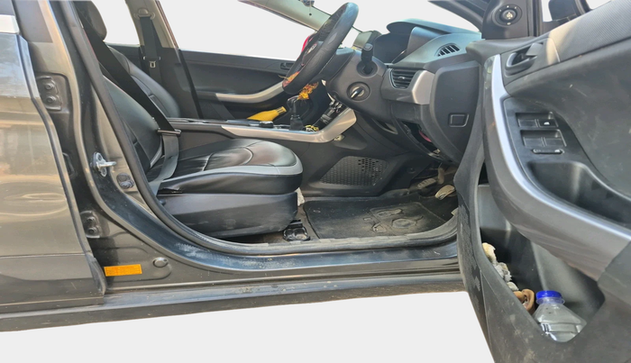 2022 Tata NEXON XM SUNROOF PETROL, Petrol, Manual, 53,271 km, interior