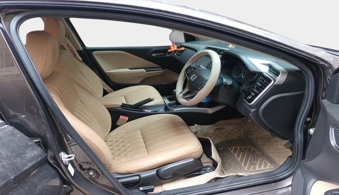 2022 Honda City 1.5L I-VTEC V MT 4TH GEN, Petrol, Manual, 14,067 km, interior