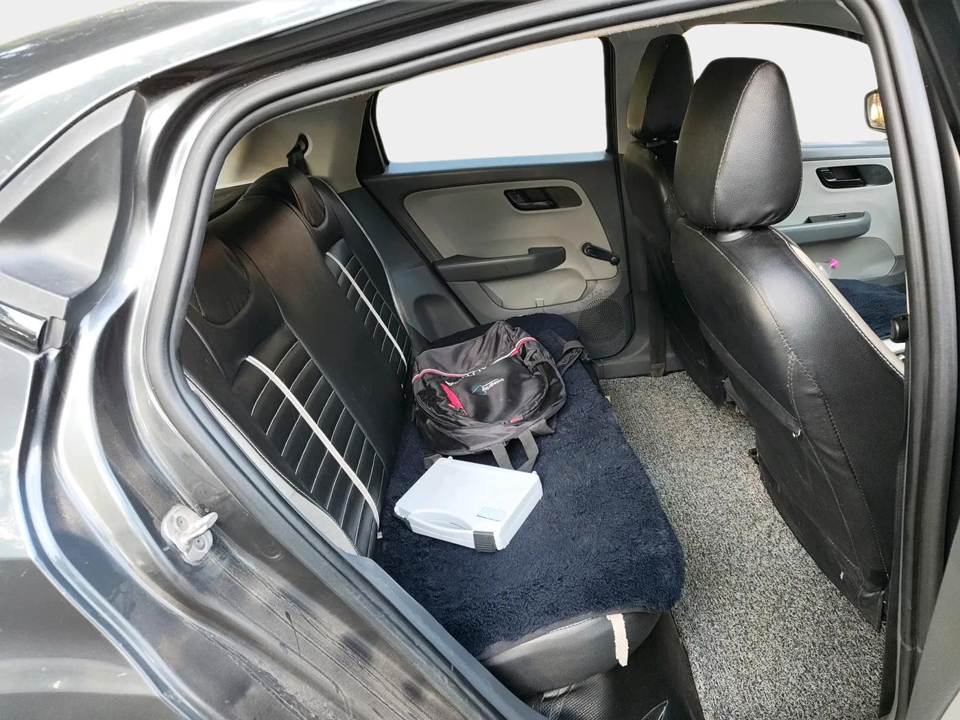 2021 Tata ALTROZ XE PETROL, Petrol, Manual, 61,500 km, interior