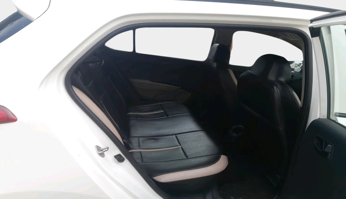 2020 Hyundai Grand i10 MAGNA 1.2 KAPPA VTVT, Petrol, Manual, 8,631 km, interior