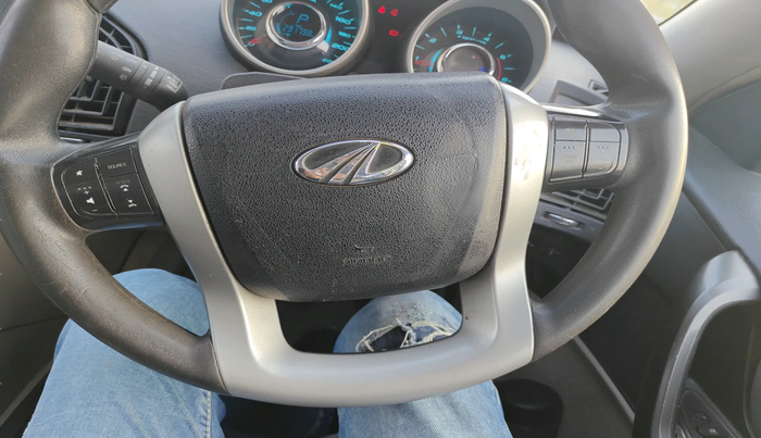 2016 Mahindra XUV500 W6 AT, Diesel, Automatic, 2,91,798 km, interior