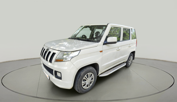 2018 Mahindra TUV300 T4 PLUS, Diesel, Manual, 1,11,223 km, exterior