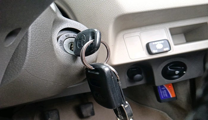 2014 Toyota Etios G, Petrol, Manual, 1,01,762 km, interior