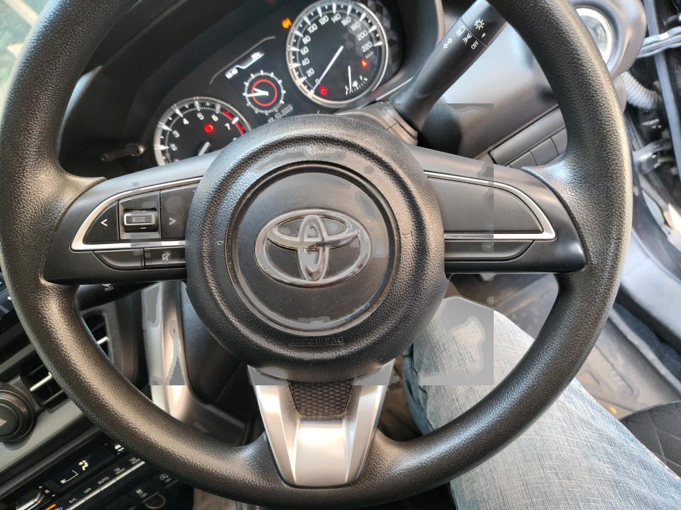 2023 Toyota URBAN CRUISER HYRYDER E NEO DRIVE, Petrol, Manual, 24,900 km, interior