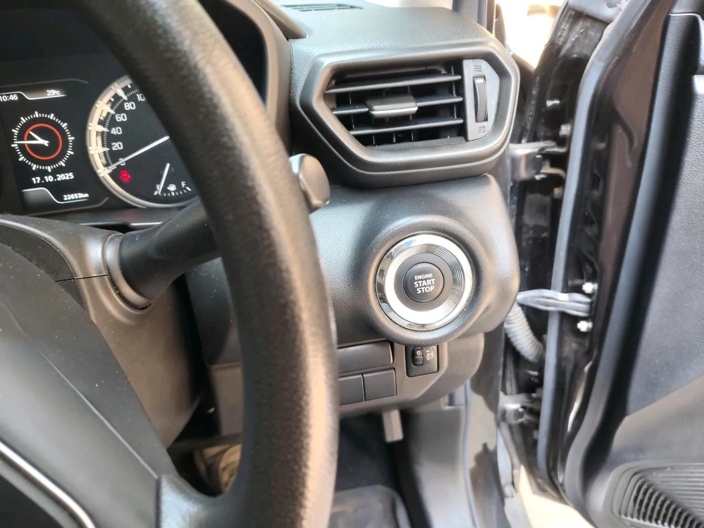 2023 Toyota URBAN CRUISER HYRYDER E NEO DRIVE, Petrol, Manual, 24,900 km, interior