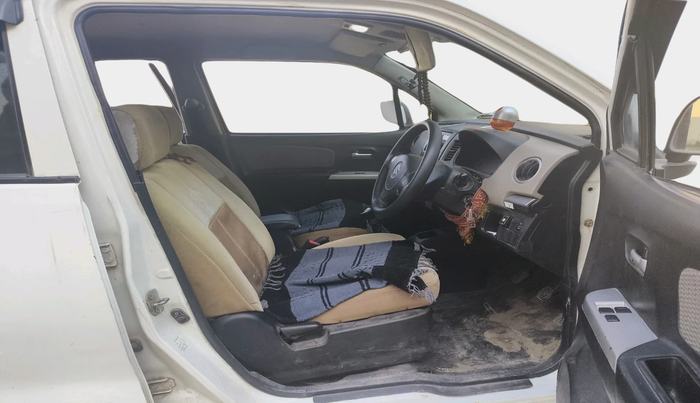 2013 Maruti Wagon R 1.0 LXI, Petrol, Manual, 1,57,692 km, interior