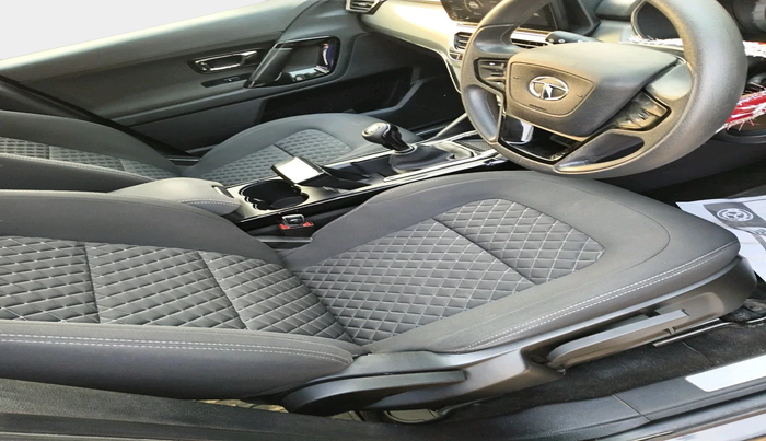 2023 Tata Harrier XT PLUS 2.0L KRYOTEC DARK EDITON, Diesel, Manual, 35,540 km, interior