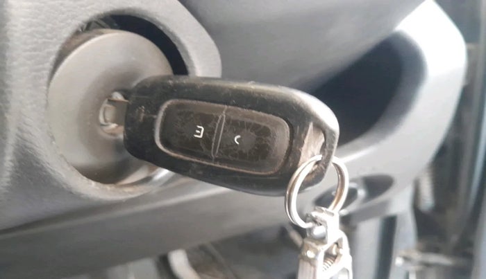 2018 Datsun Redi Go T (O), Petrol, Manual, 1,00,242 km, interior