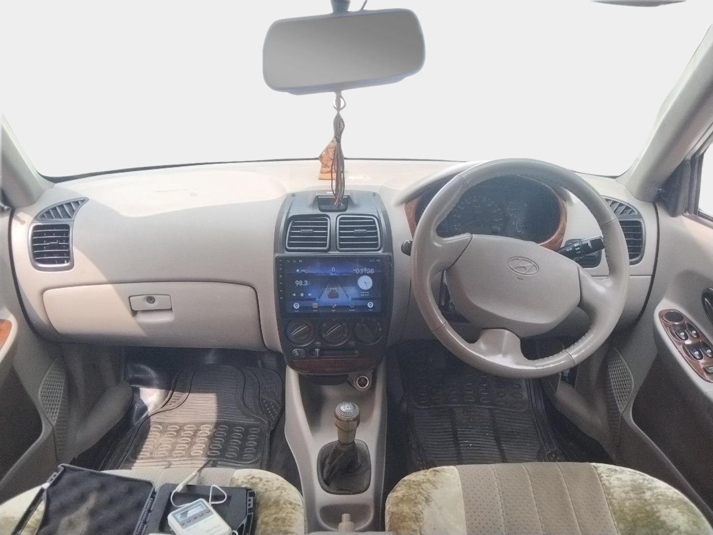 2010 Hyundai Accent EXECUTIVE, Petrol, Manual, 1,18,640 km, interior