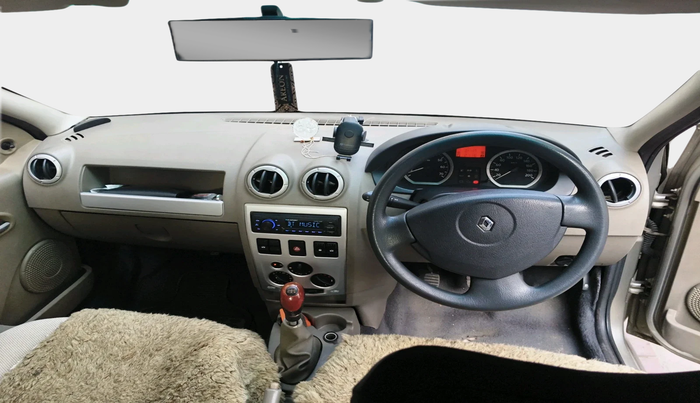 2011 Mahindra Renault Logan GLX 1.4, Petrol, Manual, 34,705 km, interior
