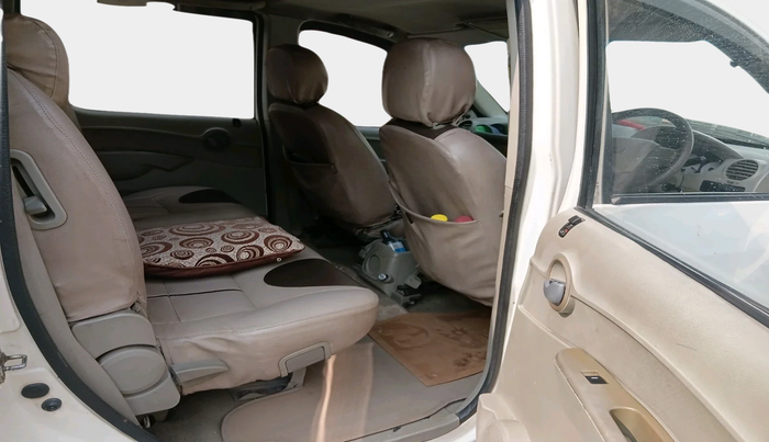2011 Mahindra Xylo D2, Diesel, Manual, 1,15,509 km, interior