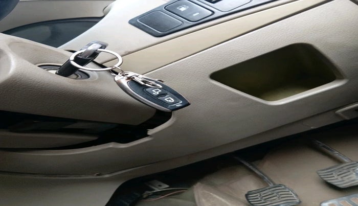 2011 Mahindra Xylo D2, Diesel, Manual, 1,15,509 km, interior