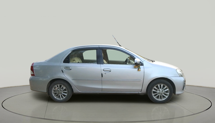 2017 Toyota Etios Liva VX, Petrol, Manual, 77,327 km, exterior