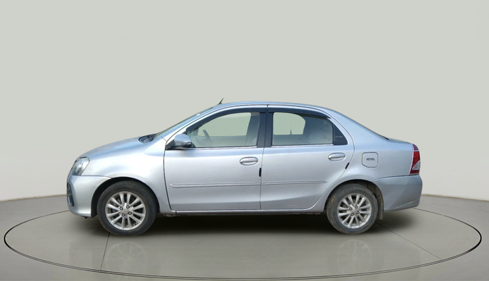 2017 Toyota Etios Liva VX, Petrol, Manual, 77,327 km, exterior