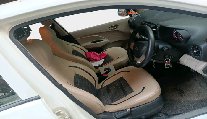 2019 Hyundai NEW SANTRO MAGNA, Petrol, Manual, 74,900 km, interior