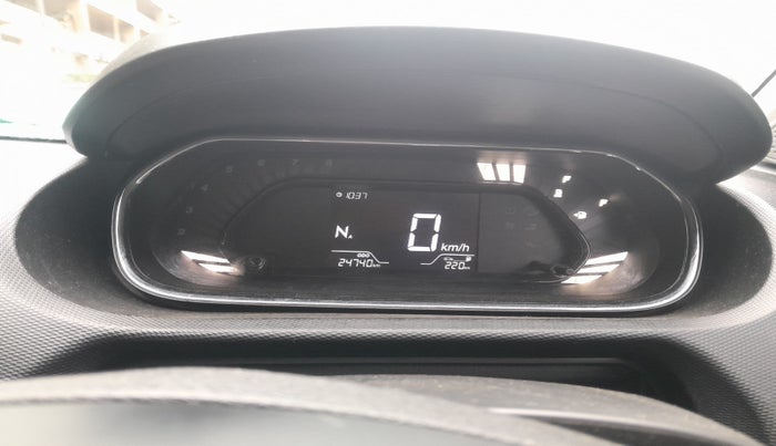 2024 Tata Tiago XTA CNG , Petrol, Automatic, 24,740 km, interior