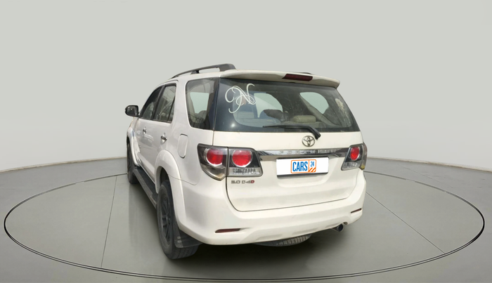 2015 Toyota Fortuner 3.0 4X2 MT, Diesel, Manual, 1,21,050 km, exterior