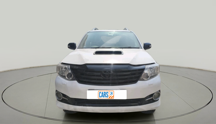 2015 Toyota Fortuner 3.0 4X2 MT, Diesel, Manual, 1,21,050 km, exterior