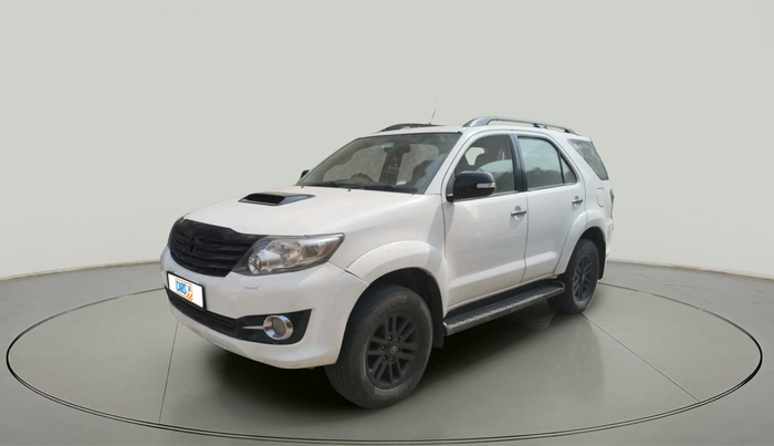 2015 Toyota Fortuner 3.0 4X2 MT, Diesel, Manual, 1,21,050 km, exterior