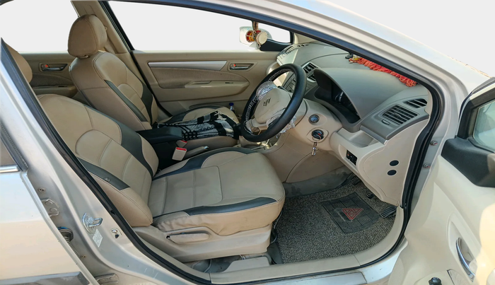 2014 Maruti Ertiga VDI, Diesel, Manual, 1,04,580 km, interior