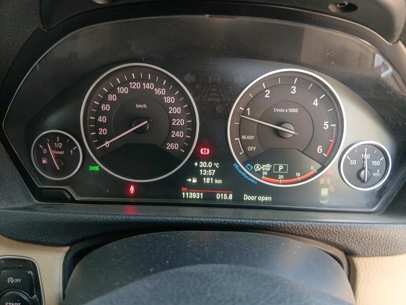 2013 BMW 3 Series 320D LUXURYLINE, Diesel, Automatic, 1,14,000 km, interior
