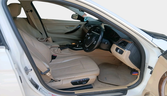 2013 BMW 3 Series 320D LUXURYLINE, Diesel, Automatic, 1,14,000 km, interior